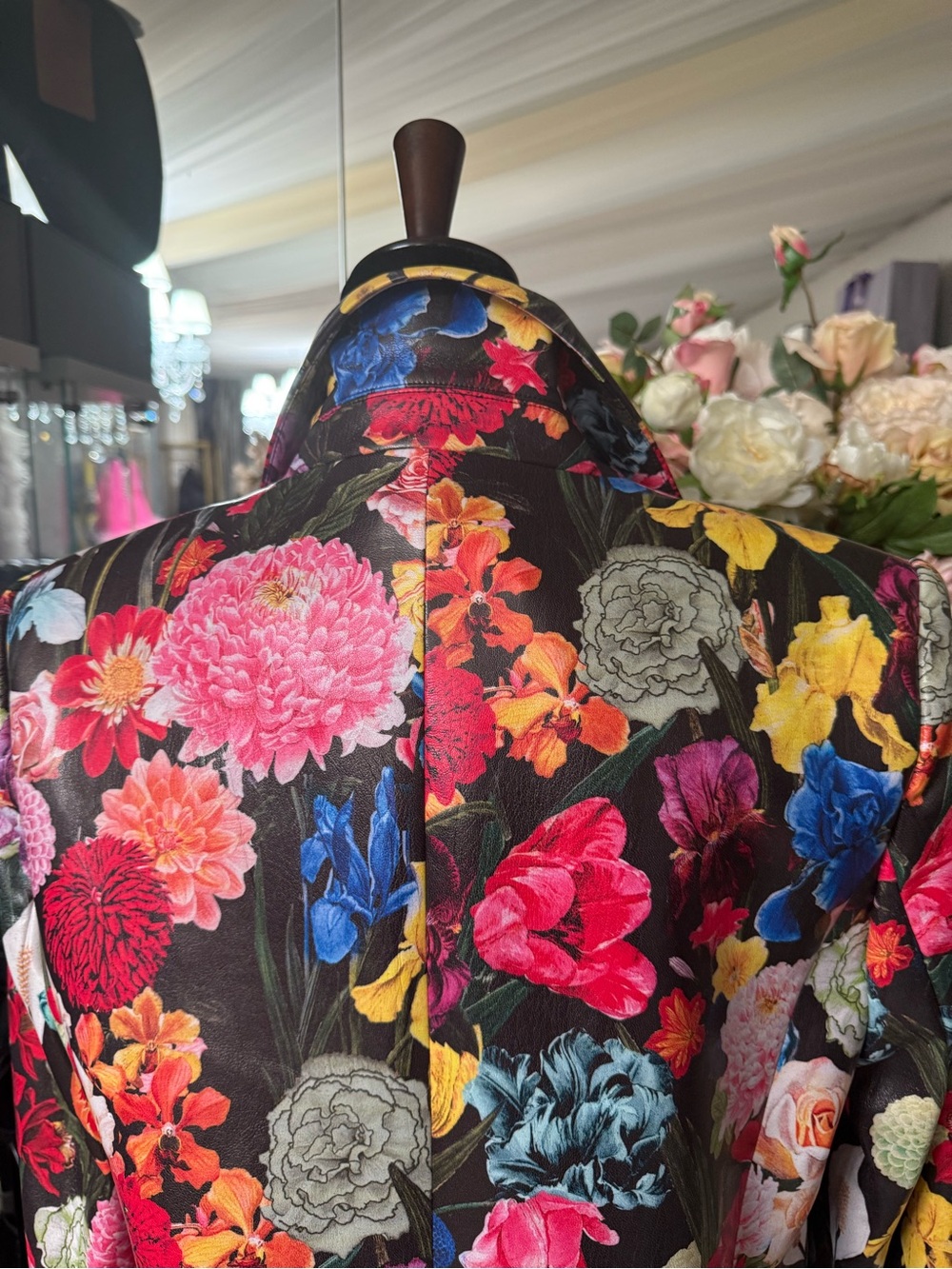 Alice + Olivia Black Floral Single-Button Blazer - Picture 8 of 11